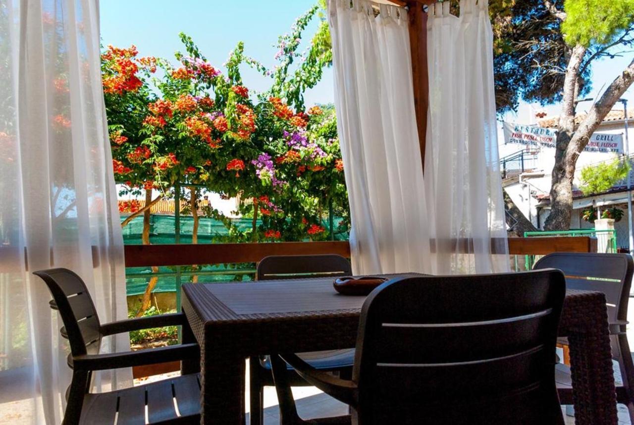 Villa Mediterranea - Apartments Medulin Exterior foto